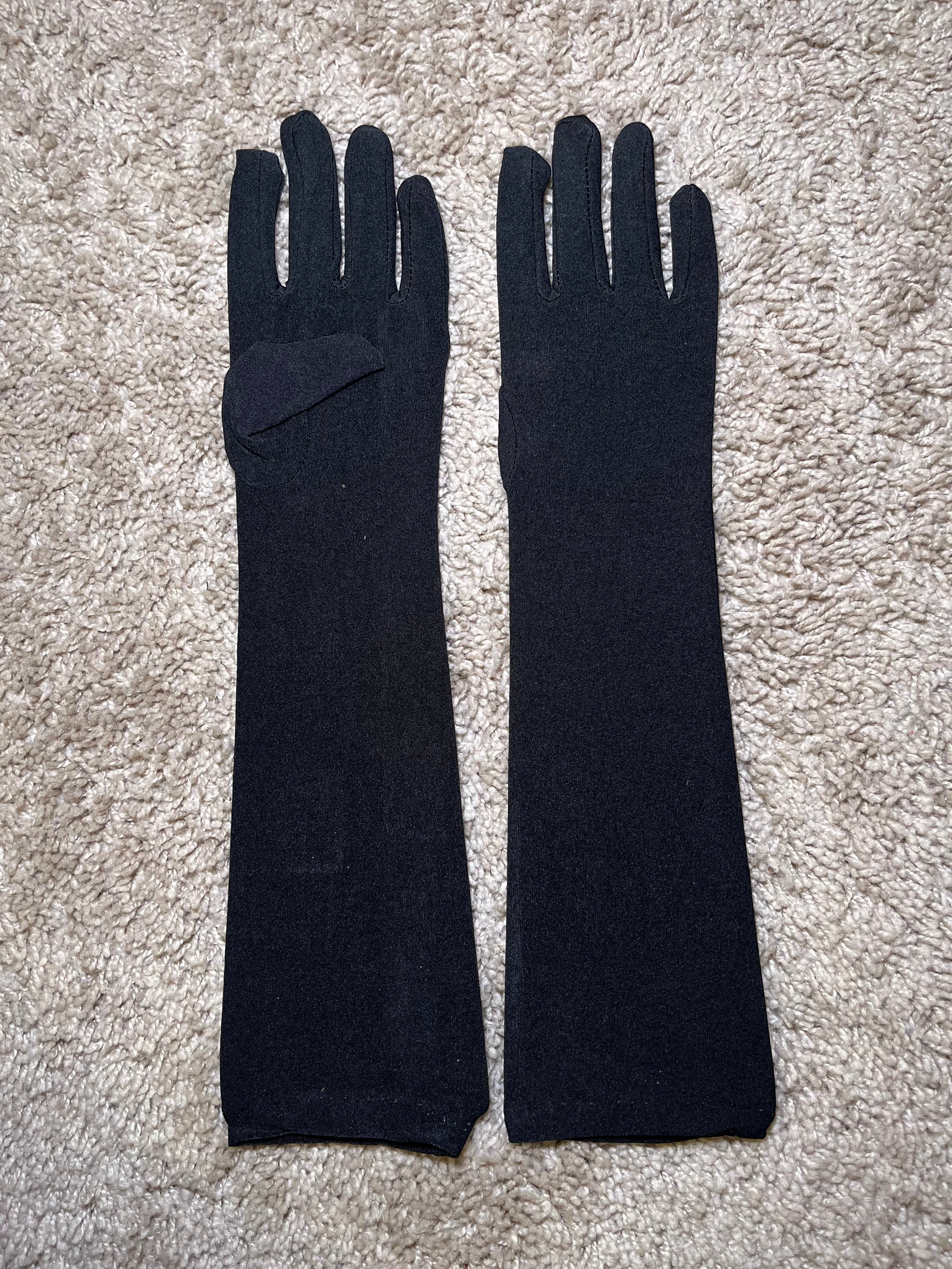 Black Gloves